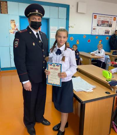 В ухтинской школе №3 открылся новый полицейский кадетский класс
