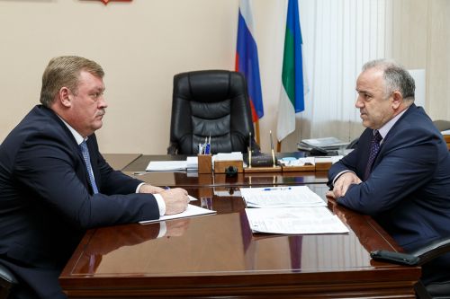 Гапликов провёл рабочую встречу с мэром Ухты Магомедом Османовым